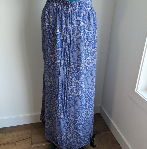 RECECCA TAYLOR • 100% Silk Maxi skirt - Picture 4 of 8
